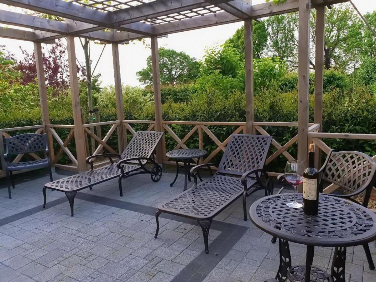 B&B Secret Garden Adults Only Вурен Екстериор снимка