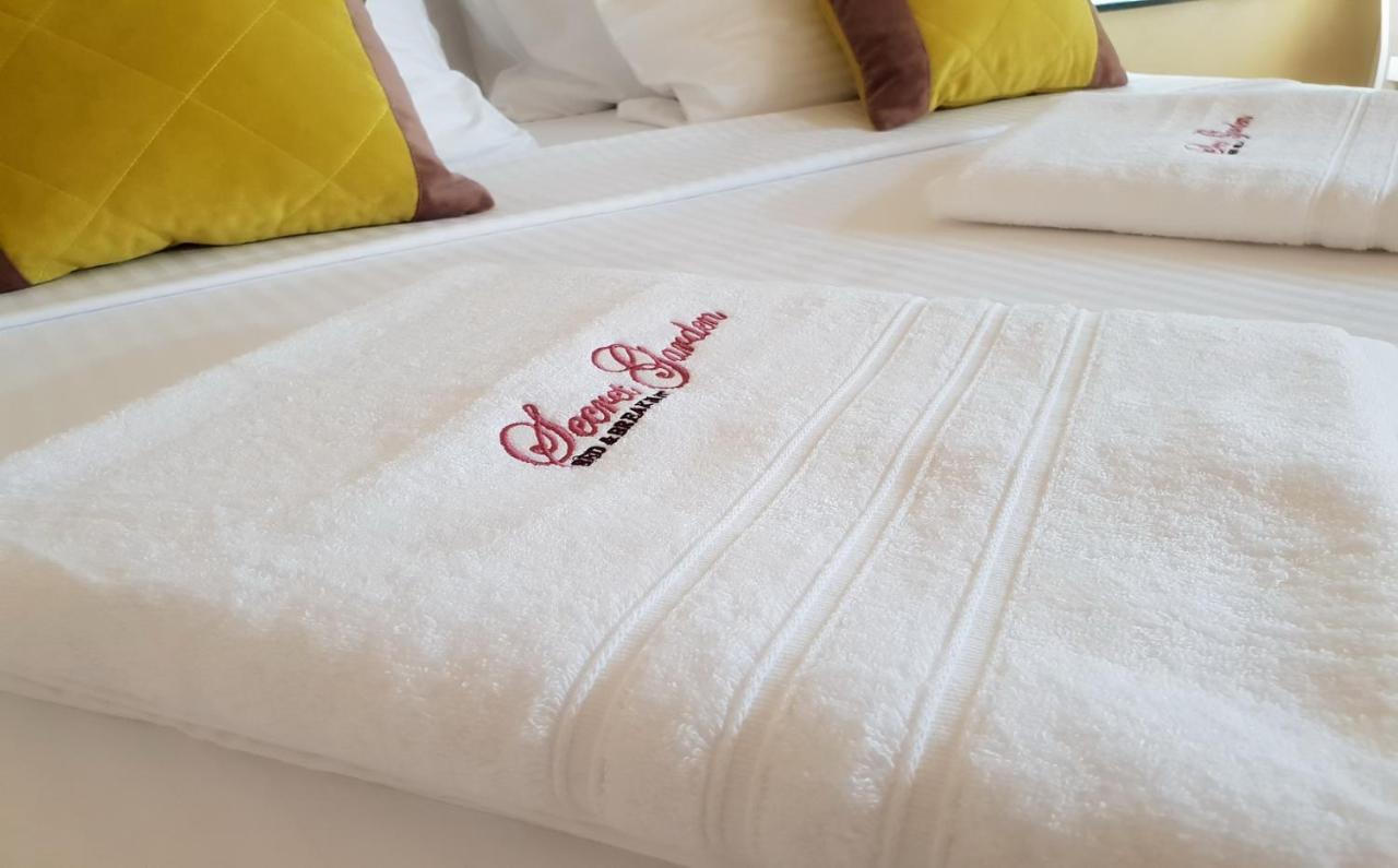 B&B Secret Garden Adults Only Вурен Екстериор снимка