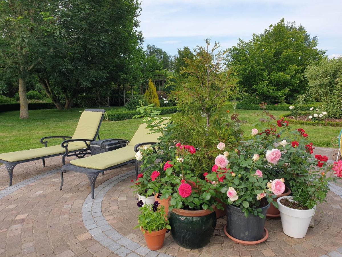 B&B Secret Garden Adults Only Вурен Екстериор снимка