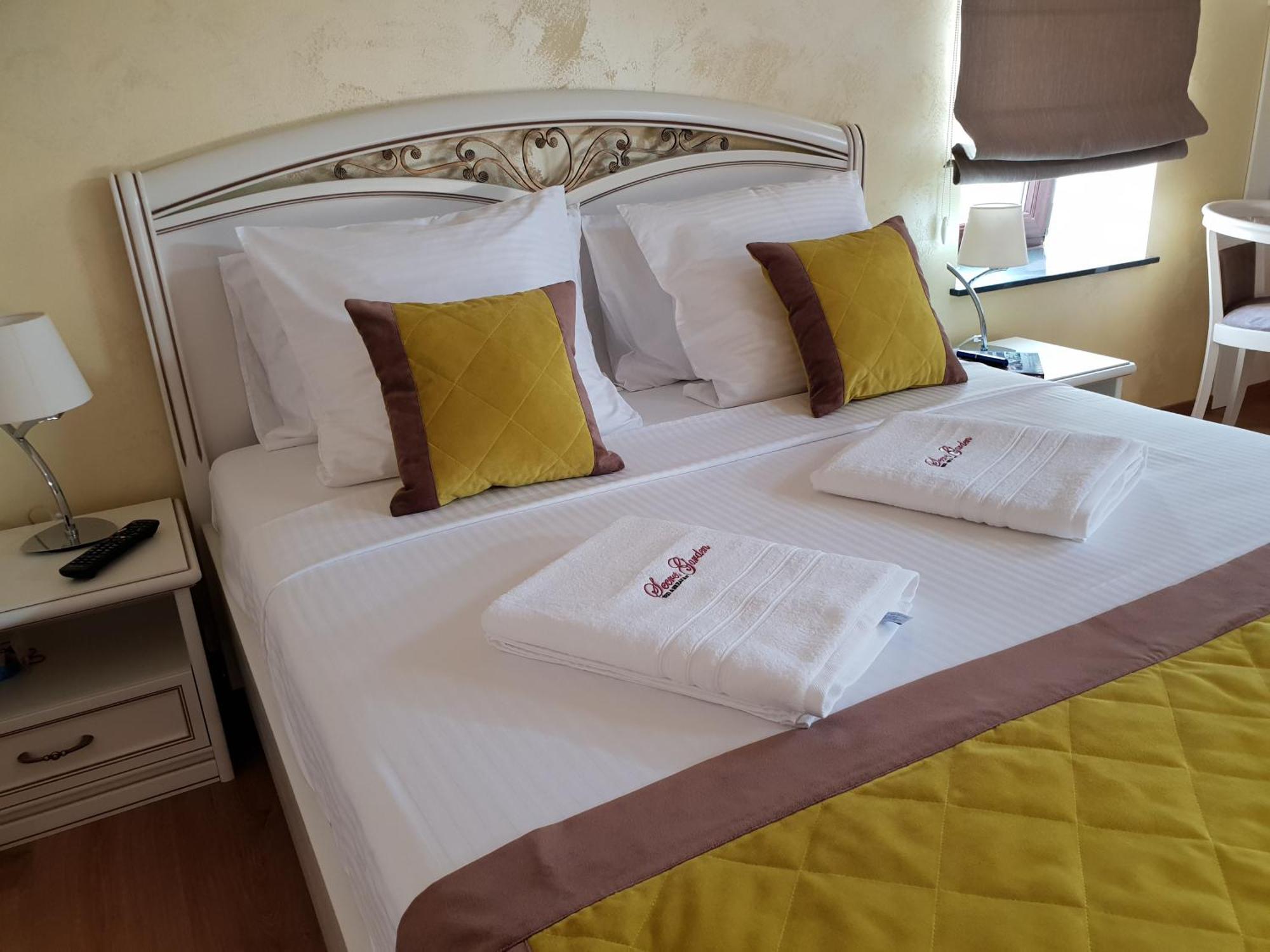 B&B Secret Garden Adults Only Вурен Екстериор снимка